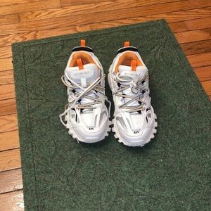 Balenceiga track size 7
